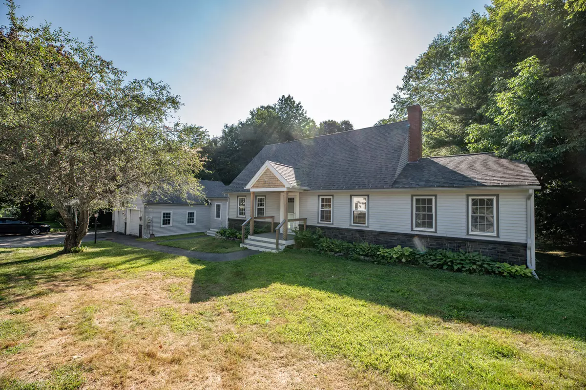 Farmingdale, ME 04344,16 Almar ST