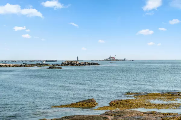 Kittery, ME 03905,44 Pocahontas RD