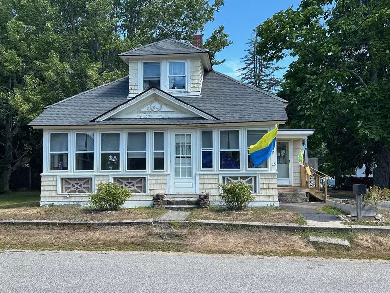 25 Whitman ST, Sanford, ME 04073