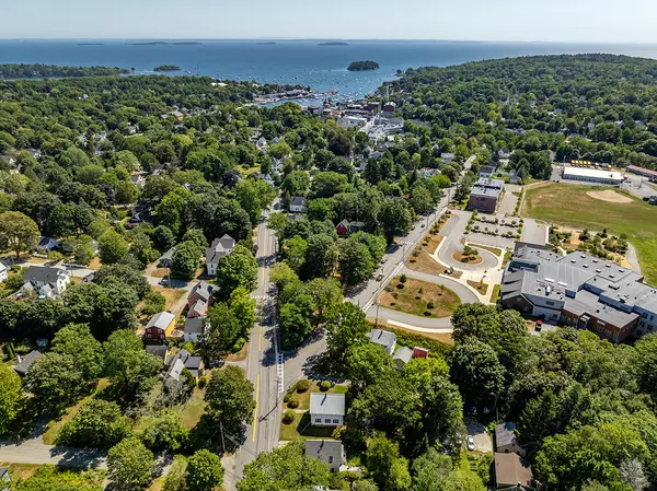 Camden, ME 04843,84 Washington ST