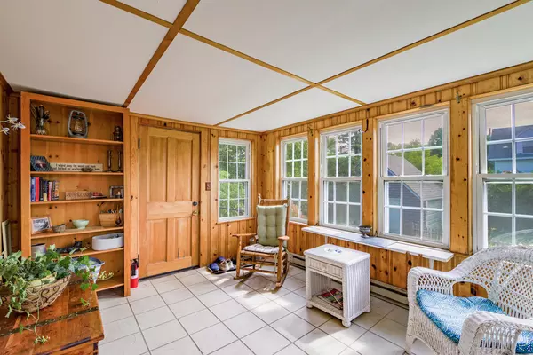 Rockland, ME 04841,19 Lawn AVE