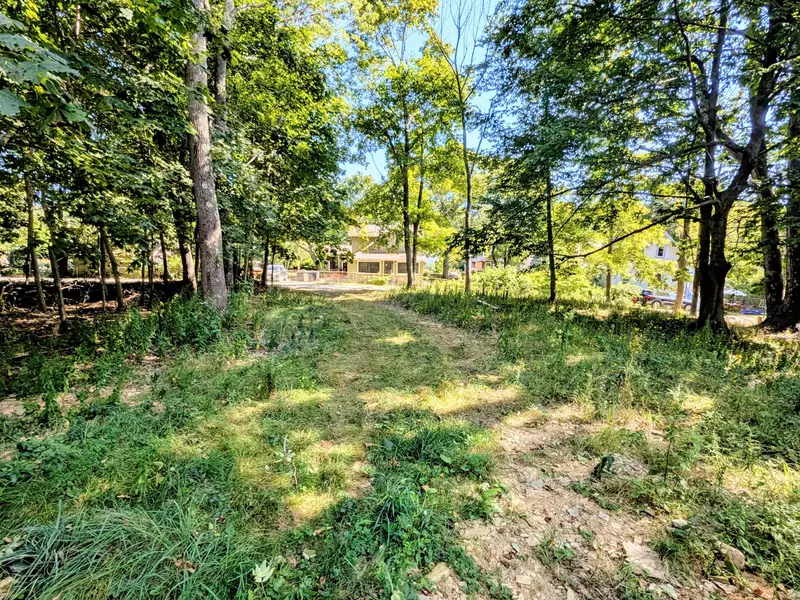 38 Ledgewood ST, Portland, ME 04108