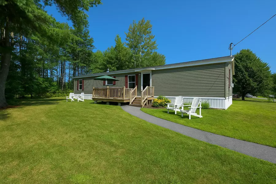 37 Terry DR, Sanford, ME 04073