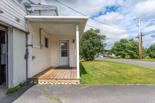 Madawaska, ME 04756,3 Fournier RD