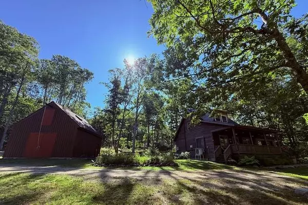 Penobscot, ME 04476,19 Bridges Point RD
