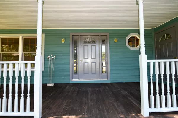 Deer Isle, ME 04627,74 Stacy DR