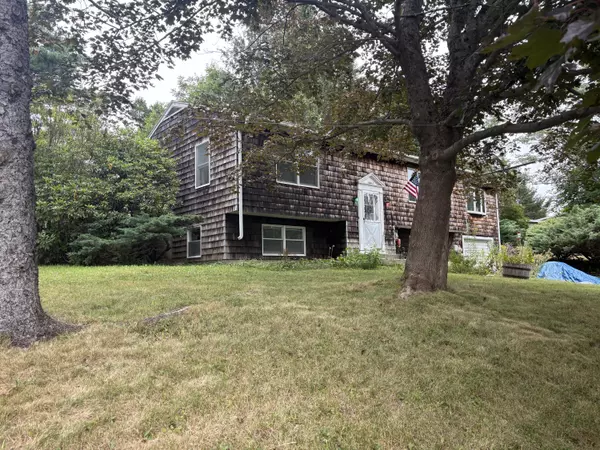 25 Water ST,  Thomaston,  ME 04861