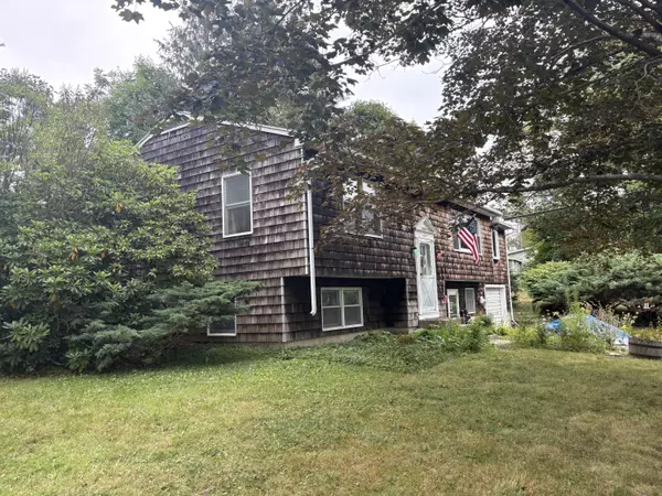 Thomaston, ME 04861,25 Water ST