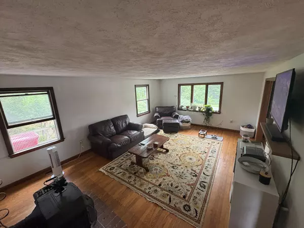 Thomaston, ME 04861,25 Water ST