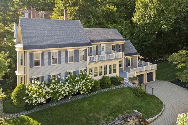 Hallowell, ME 04347,17 Page ST