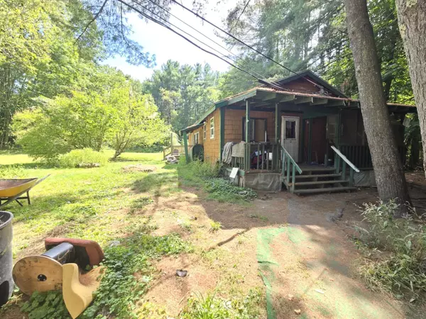 Mechanic Falls, ME 04256,30 Highland AVE