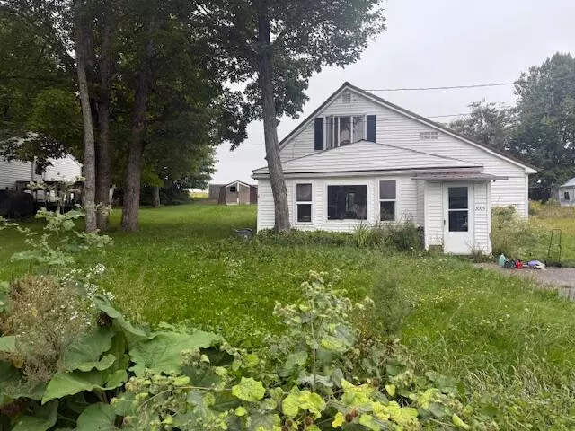 3095 W West Chapman RD, Mapleton, ME 04757