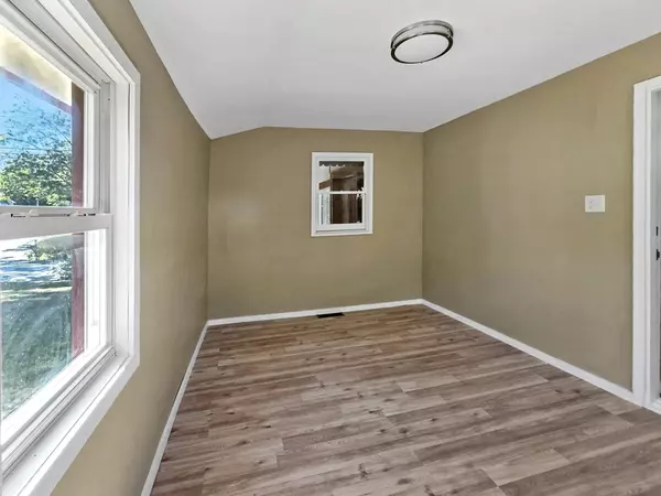 Dixfield, ME 04224,21 Brian ST