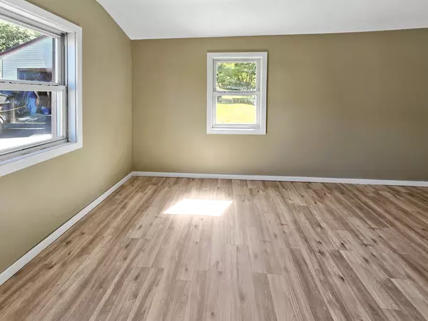 Dixfield, ME 04224,21 Brian ST