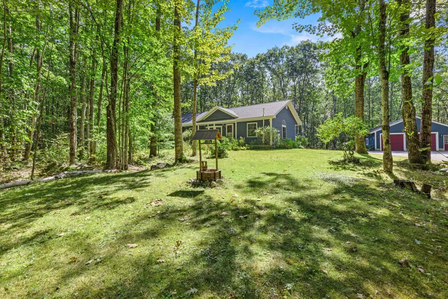 30 Turtle Cove RD, Raymond, ME 04071