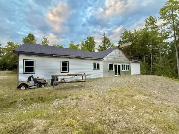 Lincoln, ME 04457,253 White Point Estates RD