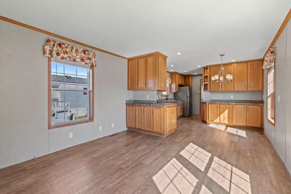 Brunswick, ME 04011,24 Elwell LN