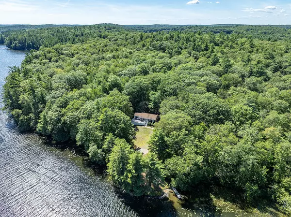 31 Bunker Hill RD, Newcastle, ME 04553