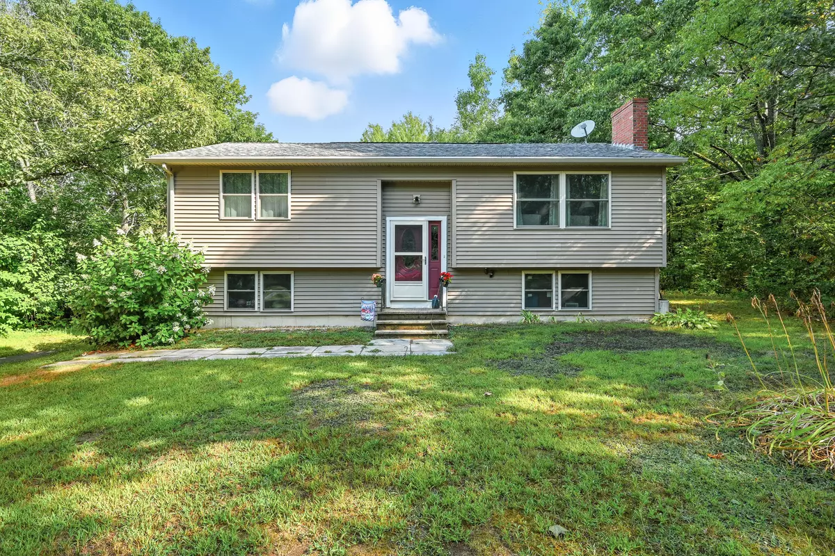 West Gardiner, ME 04345,729 High ST