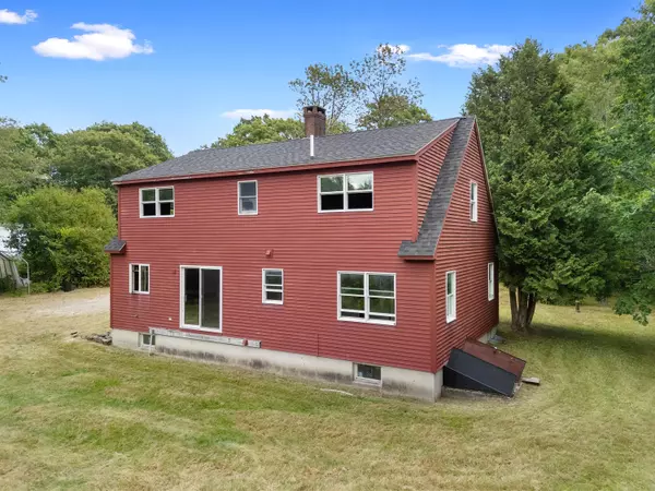 Rockport, ME 04856,7 Fisk LN