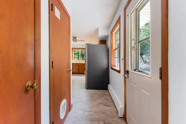 Richmond, ME 04357,254 River RD