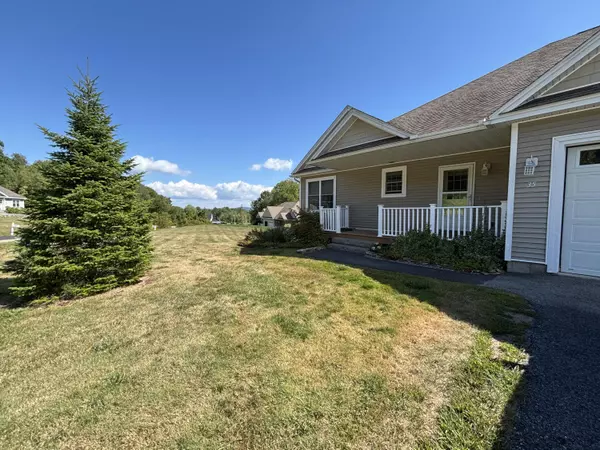 Hampden, ME 04444,35 Highland Ridge DR #28