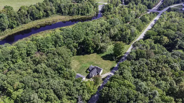 Carmel, ME 04419,299 Damascus RD