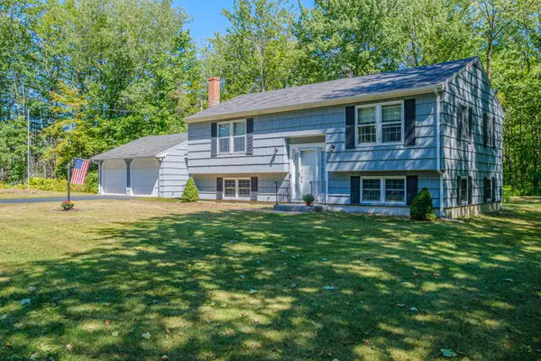 Westbrook, ME 04092,285 Duck Pond RD