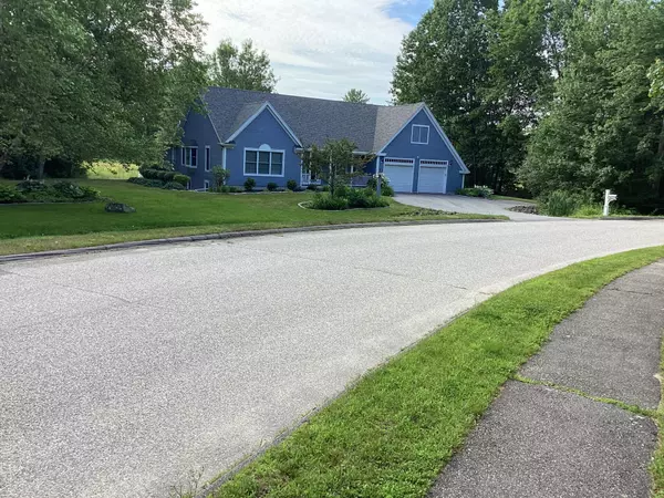 Falmouth, ME 04105,7 Country LN