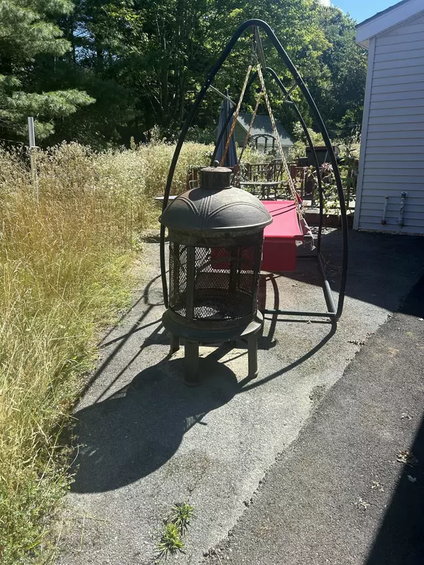 Dexter, ME 04930,20 Lincoln Street ST