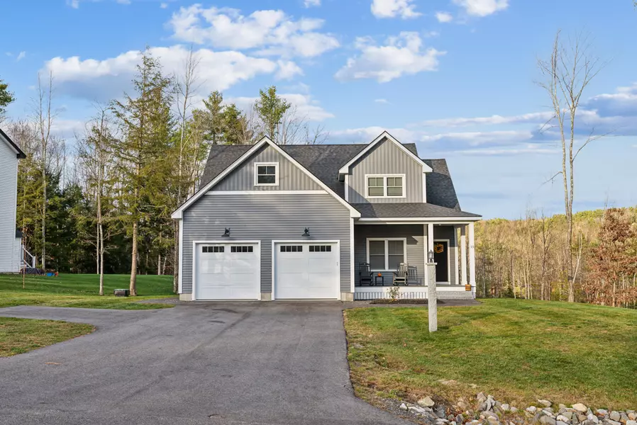 15 Hayfield LN, Windham, ME 04062