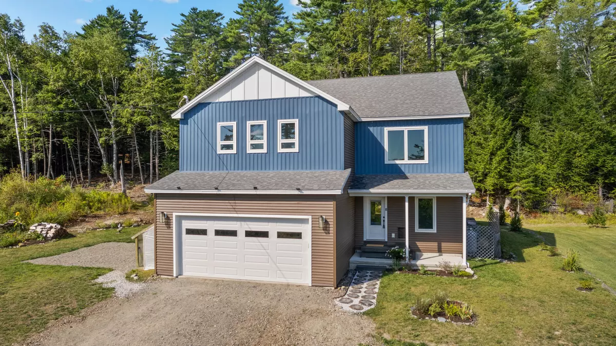 Orono, ME 04473,8 Shadbush LN