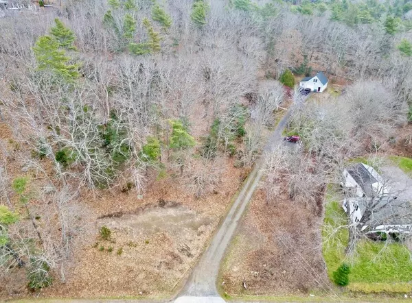 Boothbay, ME 04537,4 Reed LN