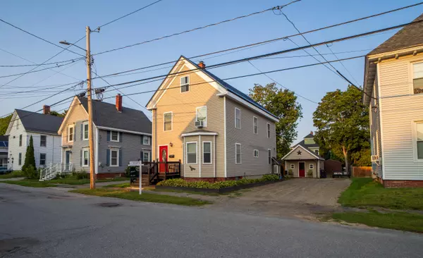 Bangor, ME 04401,127 Parkview AVE