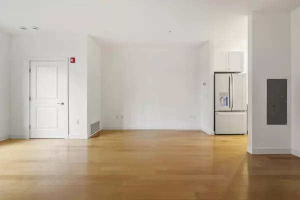 15 Middle ST #205, Portland, ME 04101