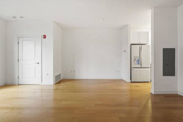 15 Middle ST #205, Portland, ME 04101