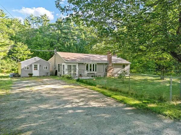 Farmingdale, ME 04344,955 Northern AVE