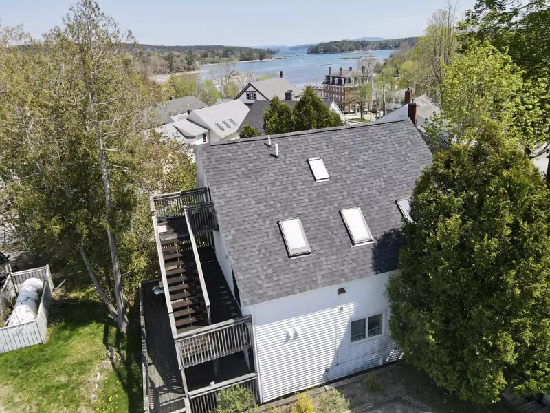 3 Union ST, Blue Hill, ME 04614