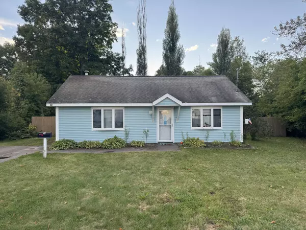 Dover-foxcroft, ME 04426,16 Spring ST