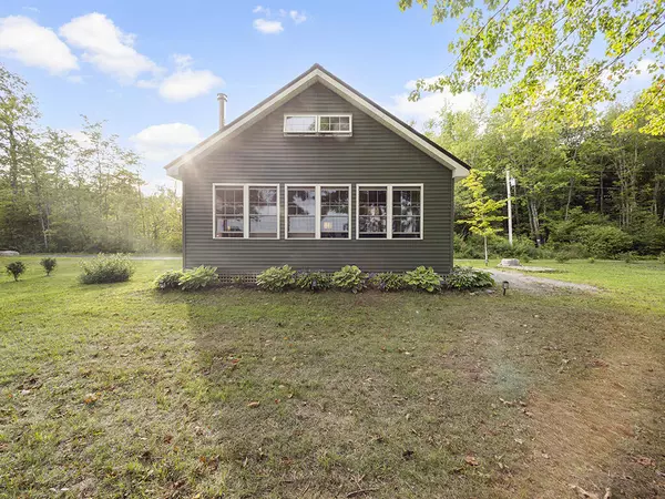17 N Vigue Shore RD, Albion, ME 04910