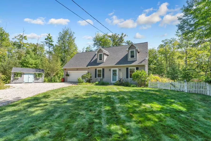 68 Fieldside LN, Wells, ME 04090