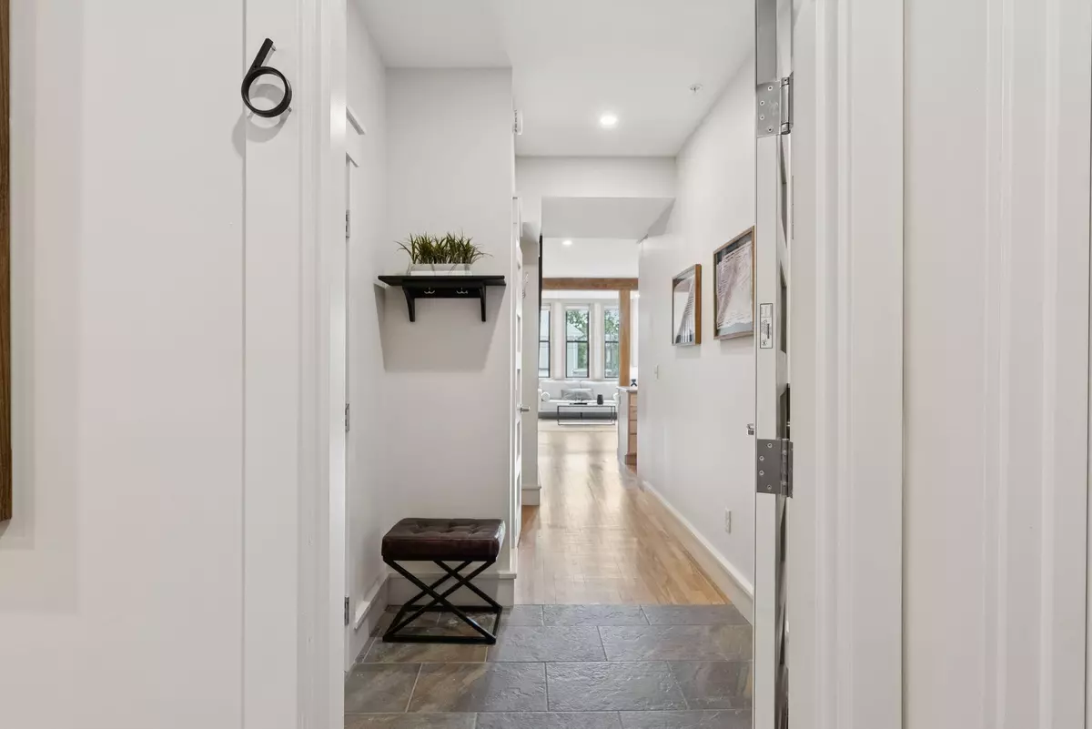 Portland, ME 04102,26 Thomas ST #6