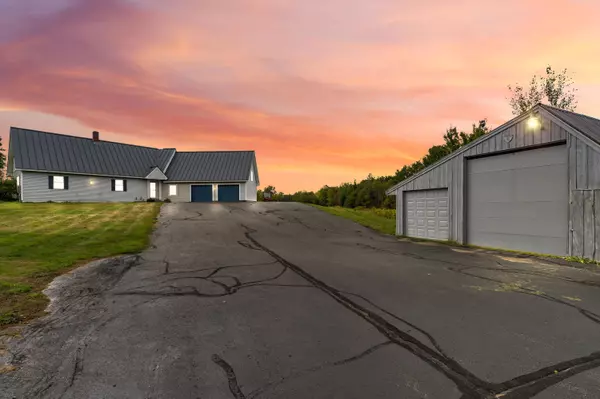 Vienna, ME 04360,562 Town House RD