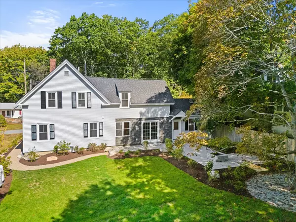 Ellsworth, ME 04605,25 Lincoln ST