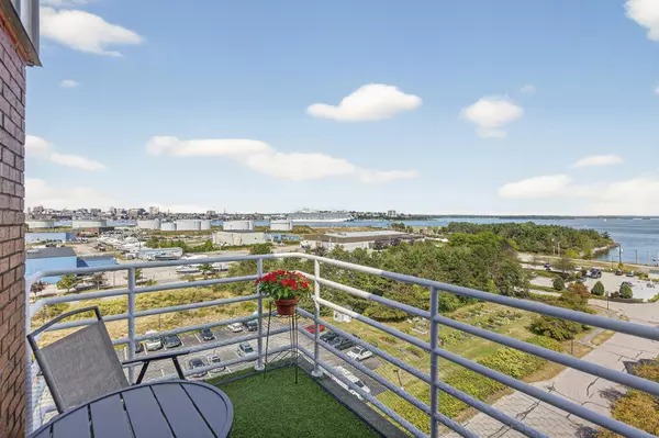 148 Breakwater DR #805, South Portland, ME 04106