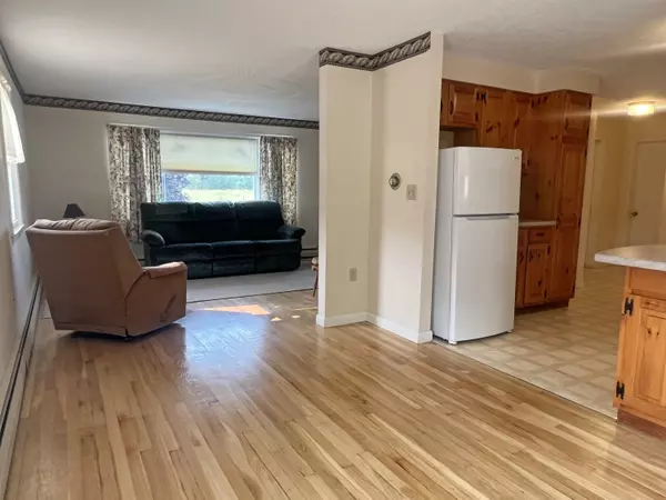 Ellsworth, ME 04605,5 Spindle RD