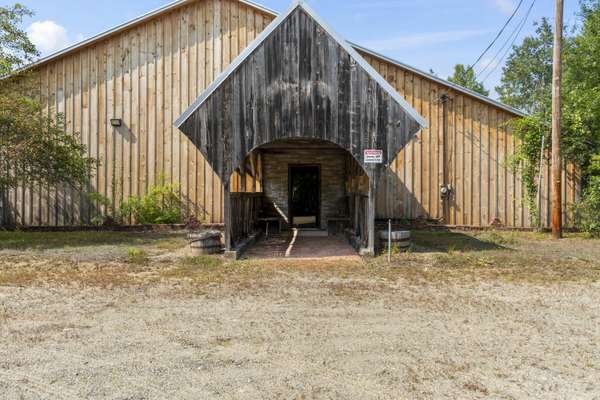13 Commercial RD, Kingfield, ME 04947