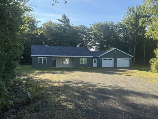 13 Chestnut ST, Unity, ME 04988