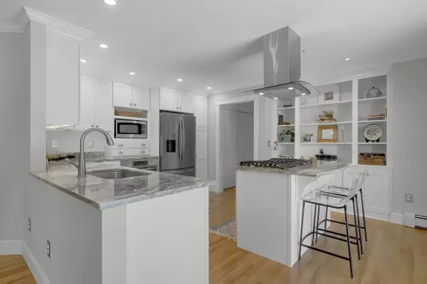 Westbrook, ME 04092,128 Grandview DR #8