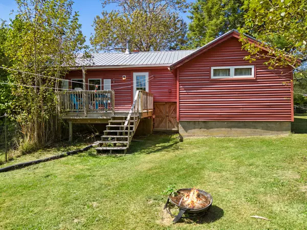 South Thomaston, ME 04858,82 Spruce Head RD